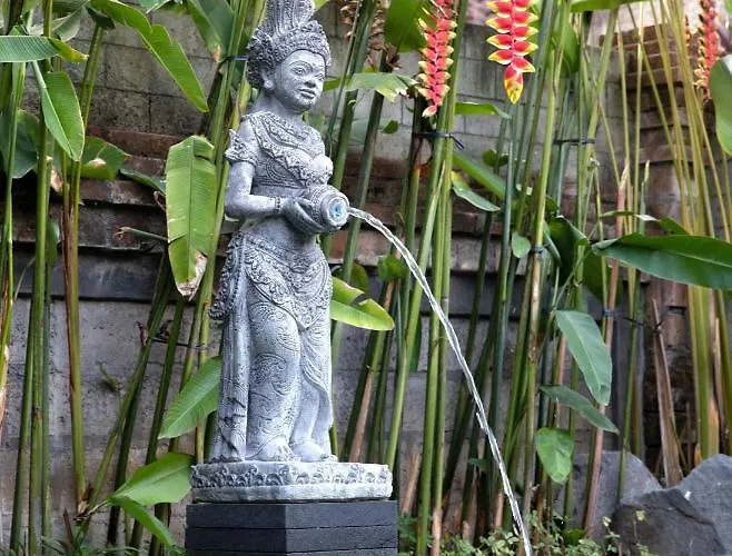 The Wayan House Хостел Убуд