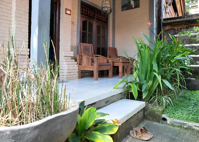 The Wayan House Хостел Убуд